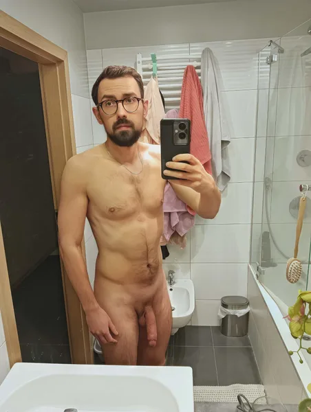 [M] 32 Hello 🙌