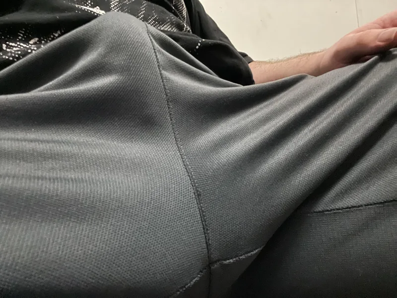 24 Bi - Desk Bulge