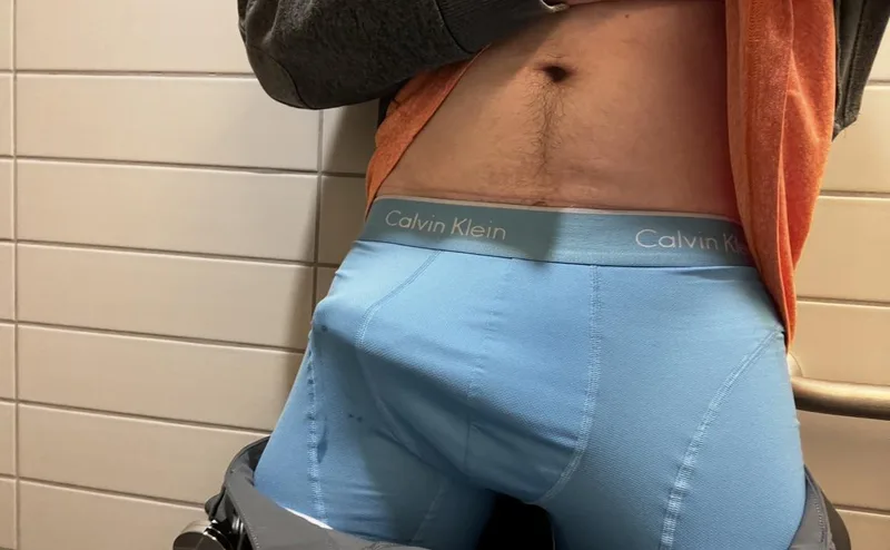 36 Bi bulge at work